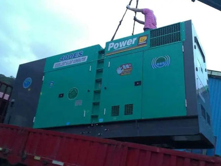 河西柴油发电机组转速不稳定时，如何对发动机进行维护？