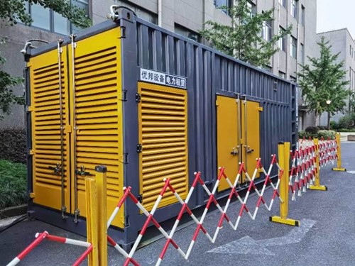 河西如何使用转速表检查发动机的转速？