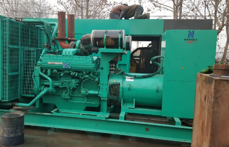 河西发电机组如何判断水冷式机油散热器内部是否需要清洗？