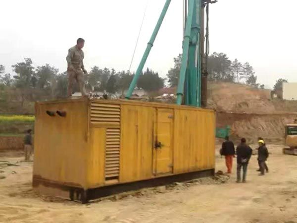 河西如何判断水冷式机油散热器密封件是否需要更换？